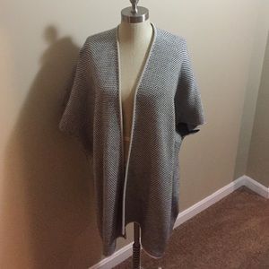LOFT Black & Cream Kimono Sleeved Sweater Poncho, OS